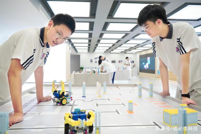 优必选科技联合杭州市余杭区落地人工智能教育项目